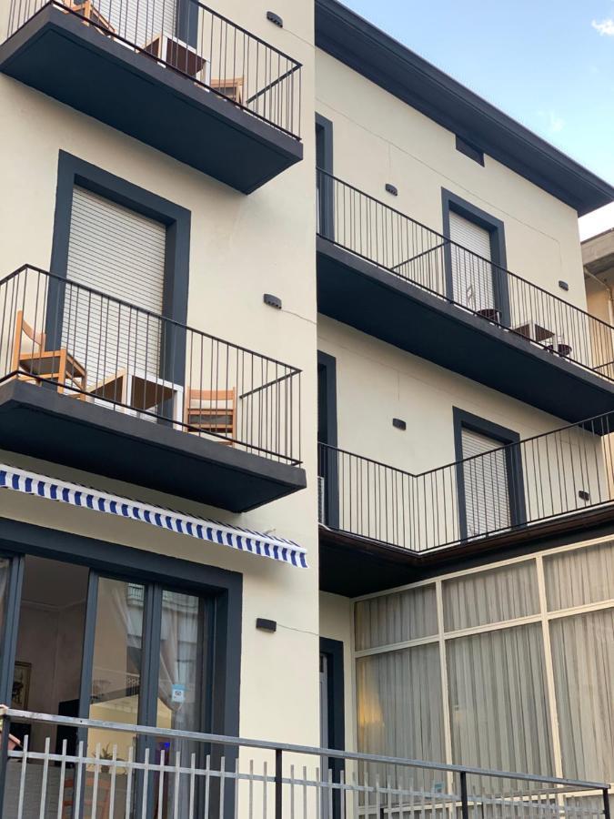 Hotel Neyra Beach Rimini Exterior photo