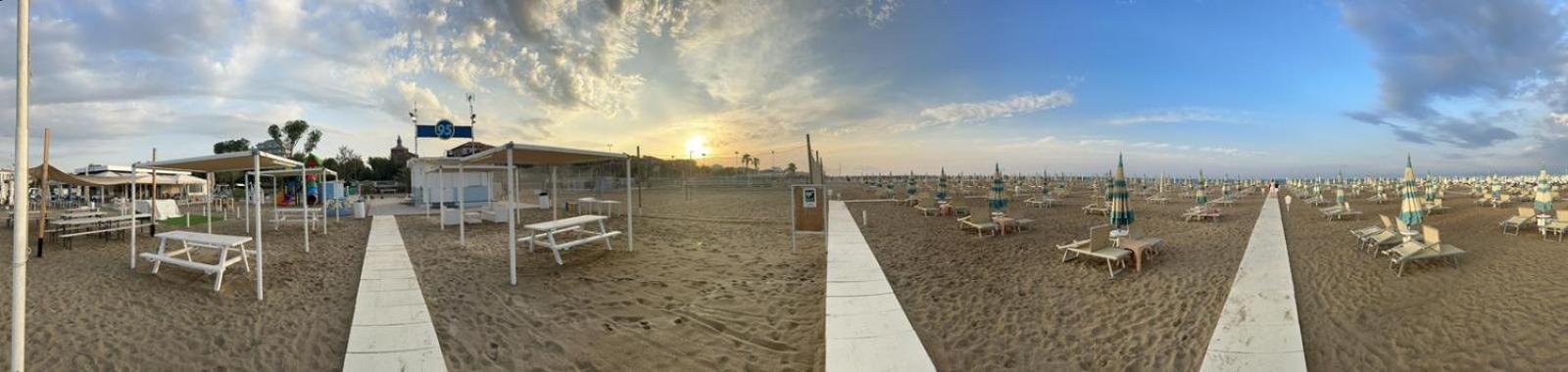 Hotel Neyra Beach Rimini Exterior photo